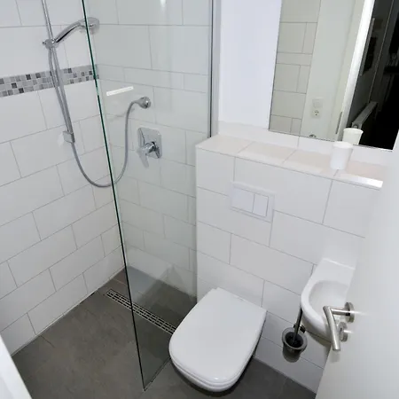Apartment Gode Stuv 2 &amp#40lütjenburger Weg 1a Eg Whg2&amp#41 *